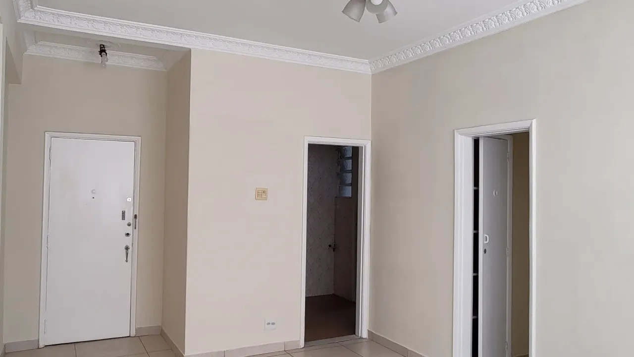 2-bedroom 2-bath apartment with no parking space — photo 11