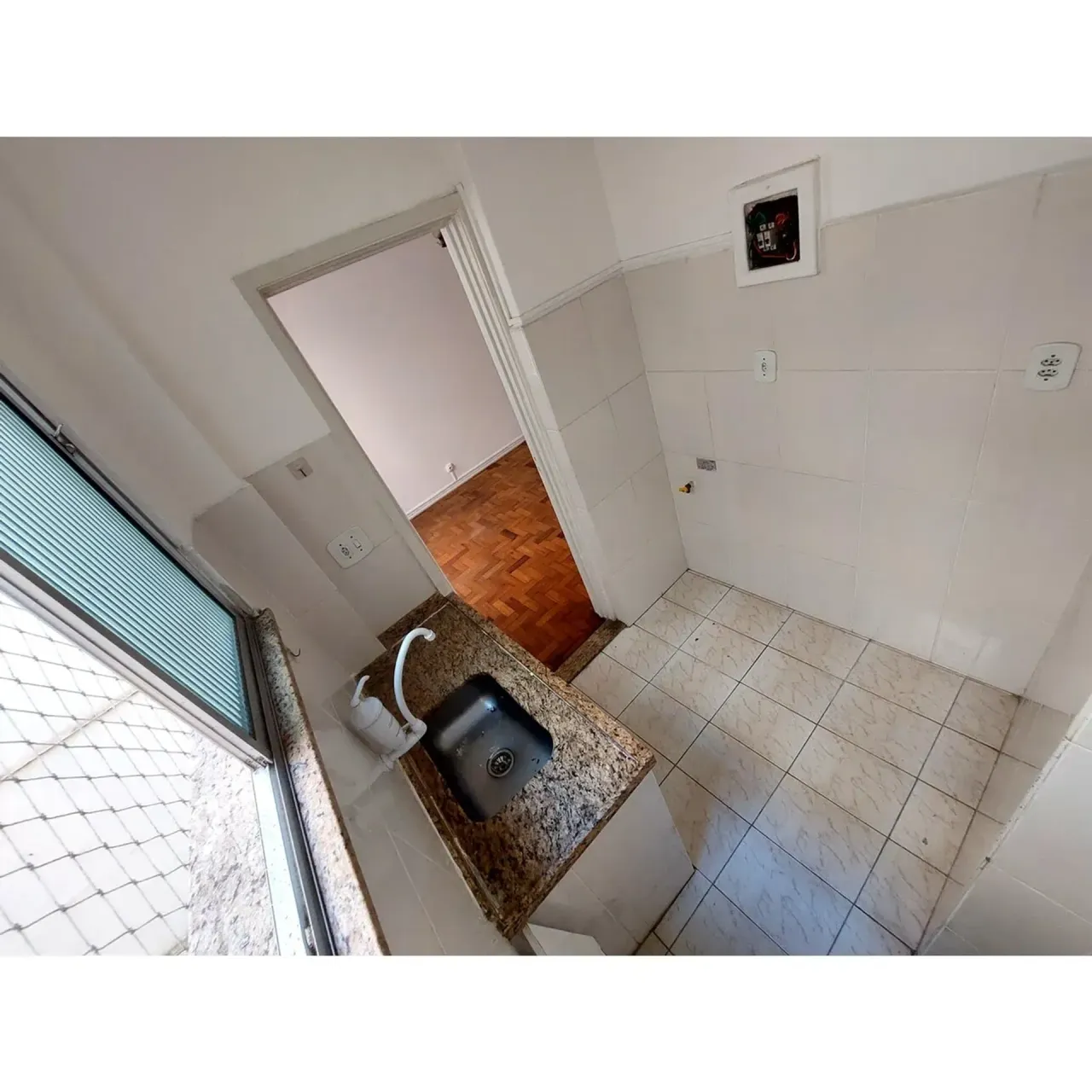 1-bedroom apartment with views of mountains and water — photo 3