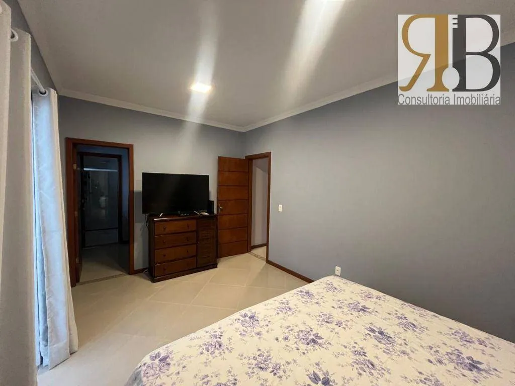 4-bedroom house with 5 bathrooms, 400 m² — photo 5