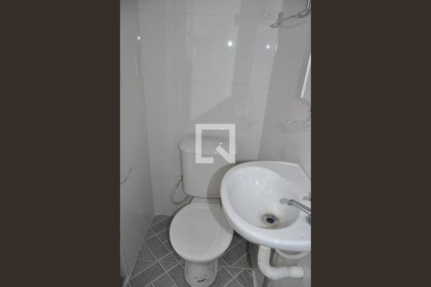 Unfurnished studio with balcony and private garden — photo 14