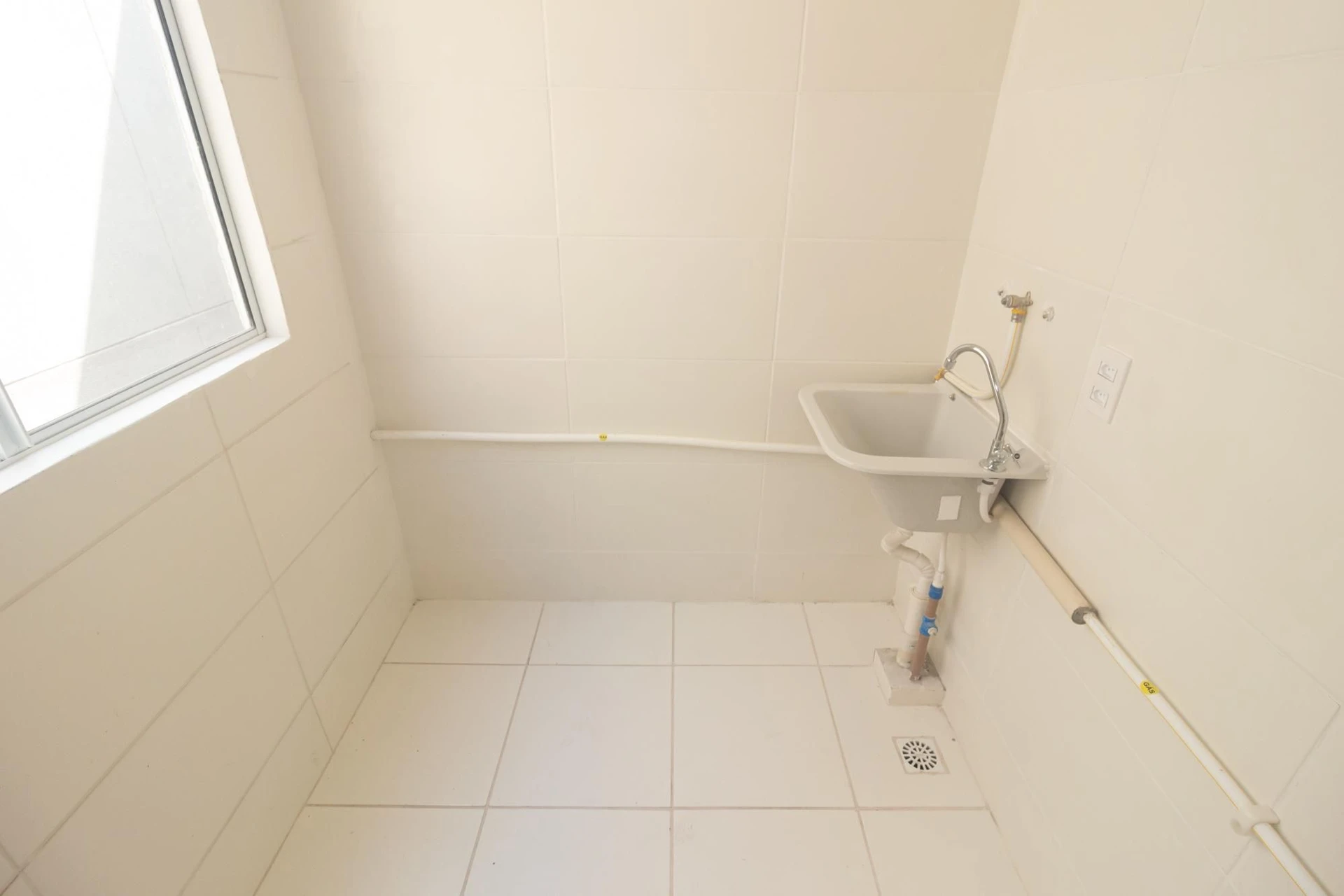 2-bedroom apartment with balcony and shared pool — photo 37