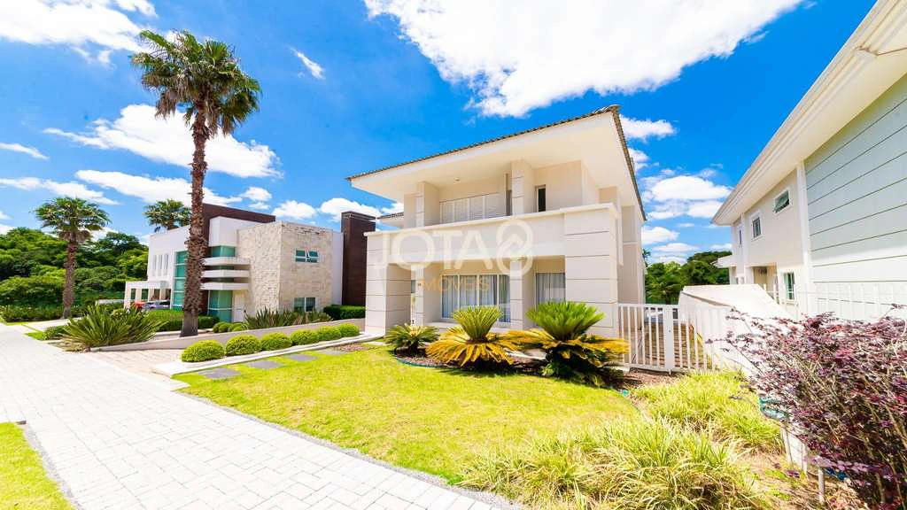 House with 4 en-suite bedrooms and 380 m² with 4 parking — photo 4
