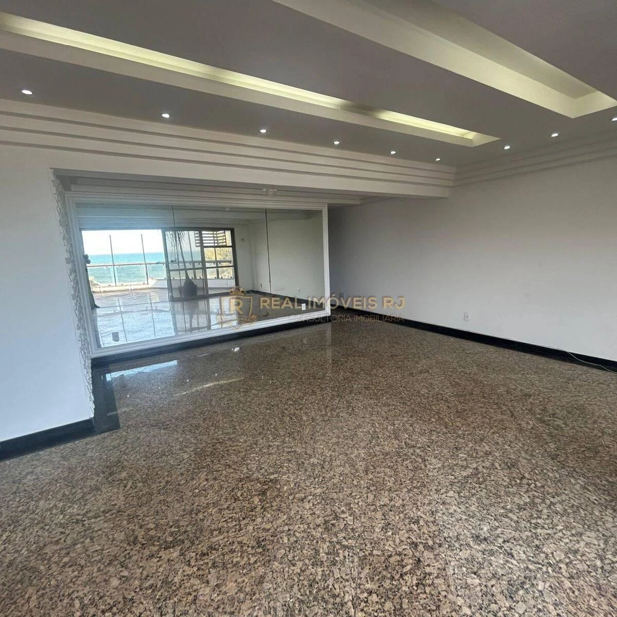Duplex penthouse 360 m² with 3 en-suite bedrooms — photo 14