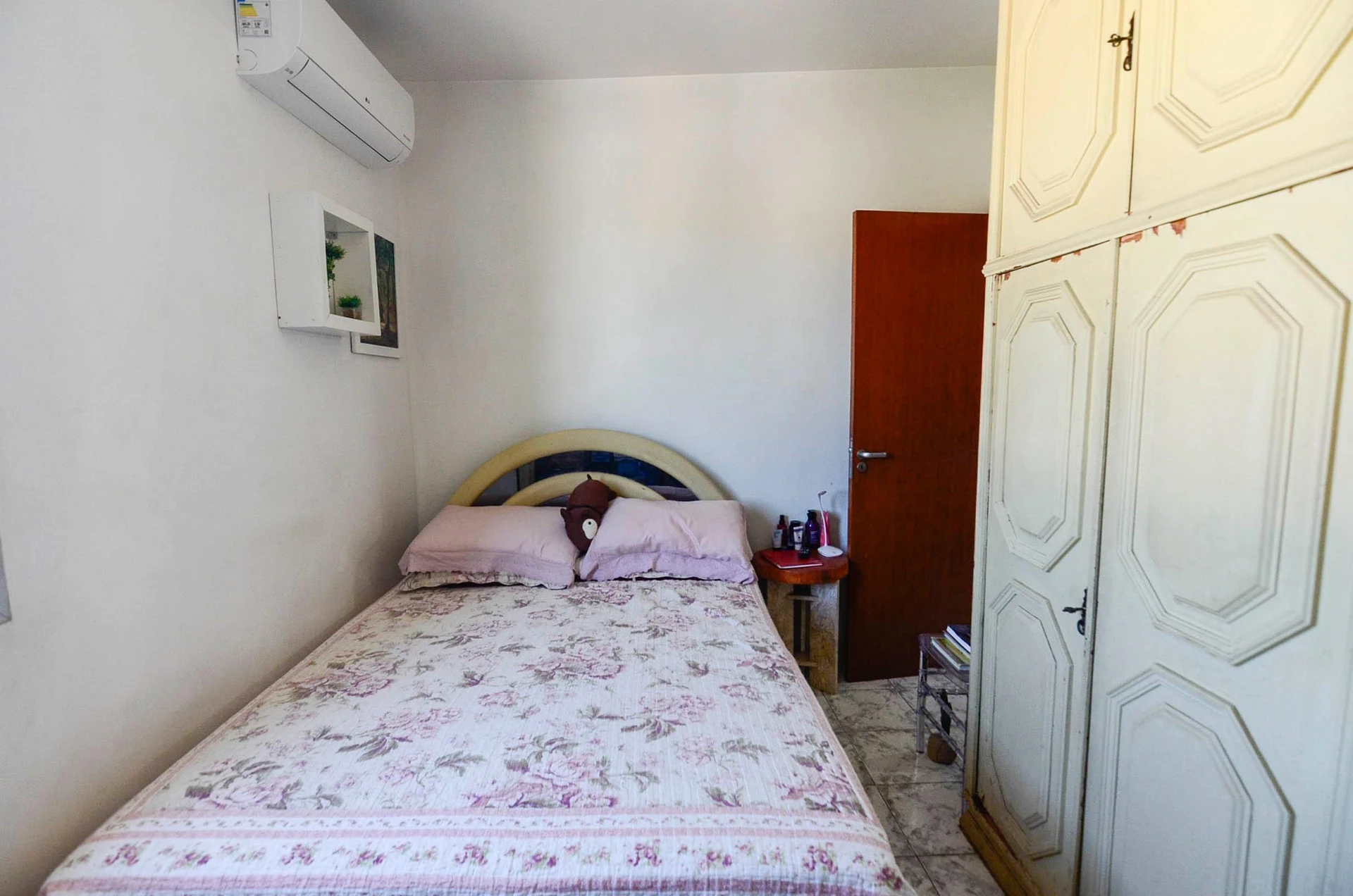 Apartamento mobiliado com 3 quartos e fogão a gás — photo 22
