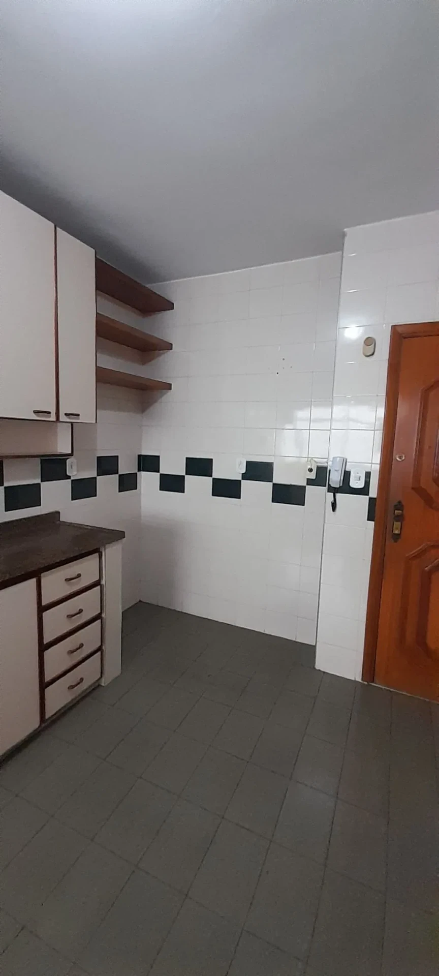 3-bedroom apartment, 1 with its own bathroom, 116 m² — photo 6