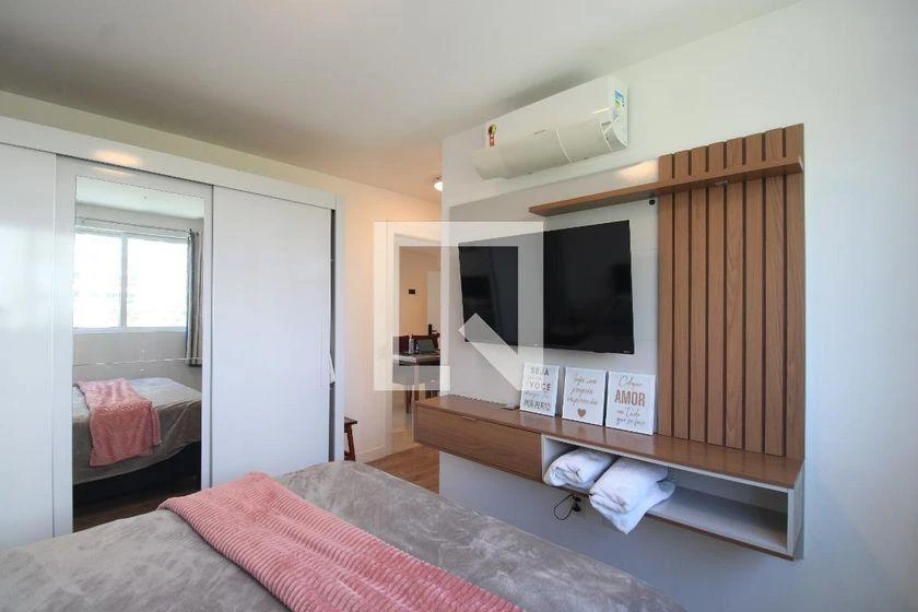 Furnished 79 m² apartment with 2 bedrooms and 2 bathrooms — photo 12