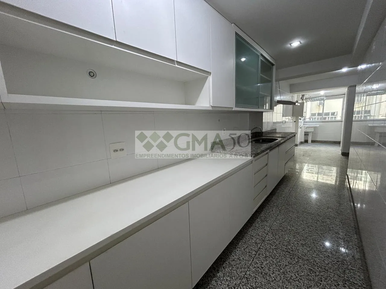 Apartamento com 4 quartos e 5 banheiros com vaga — photo 32