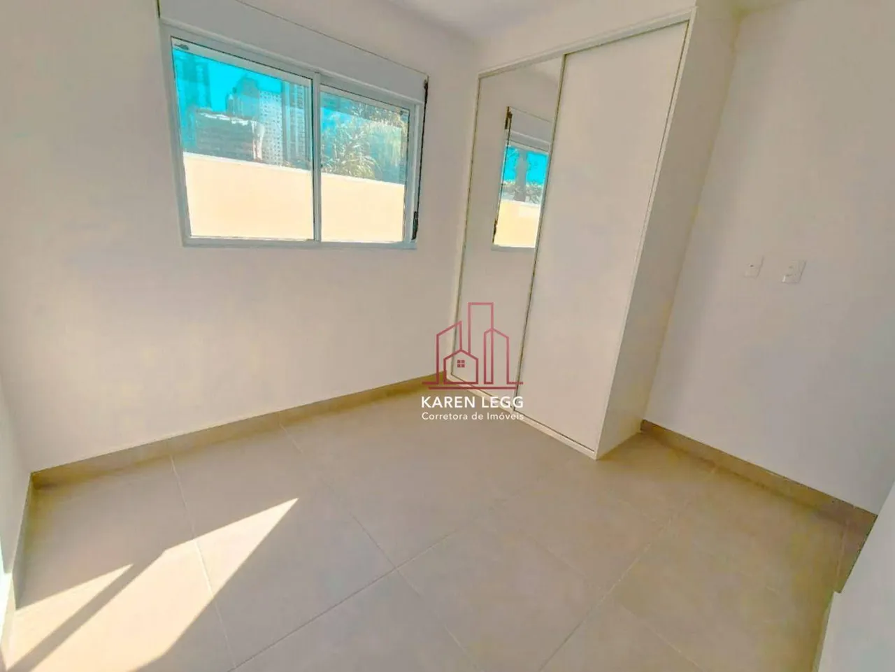 Furnished Garden apartment with 2 bedrooms and 2 baths