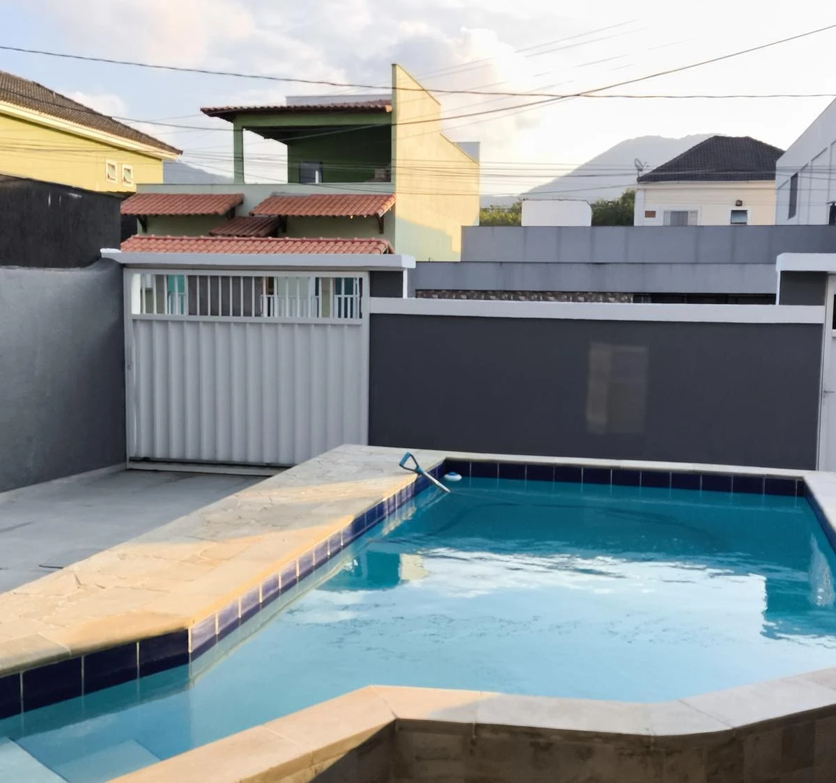 Casa com 4 suítes e 350 m², cozinha com fogão a gás — photo 16