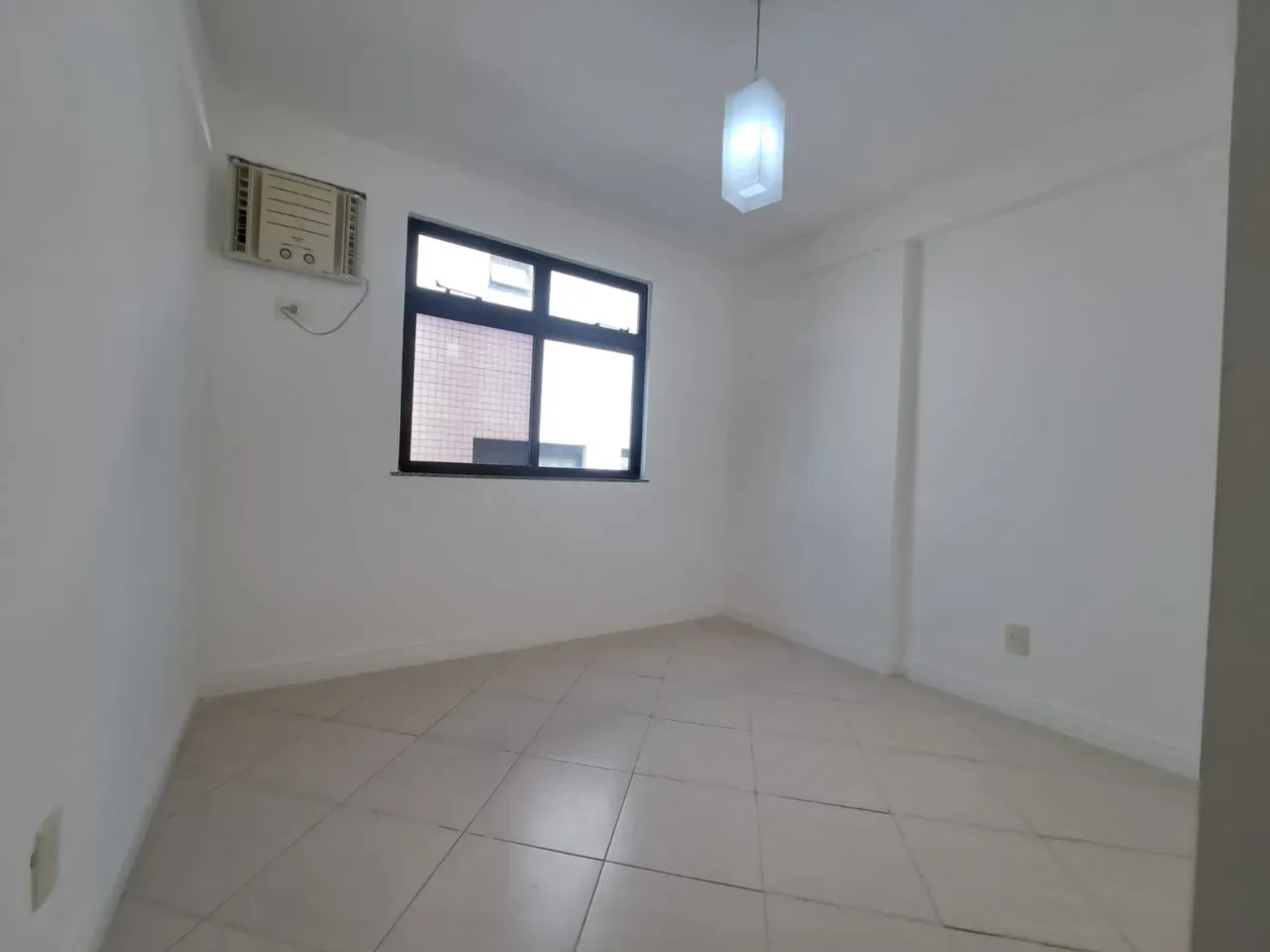 Home office in a 2-bedroom apartment, 92 m² — photo 2