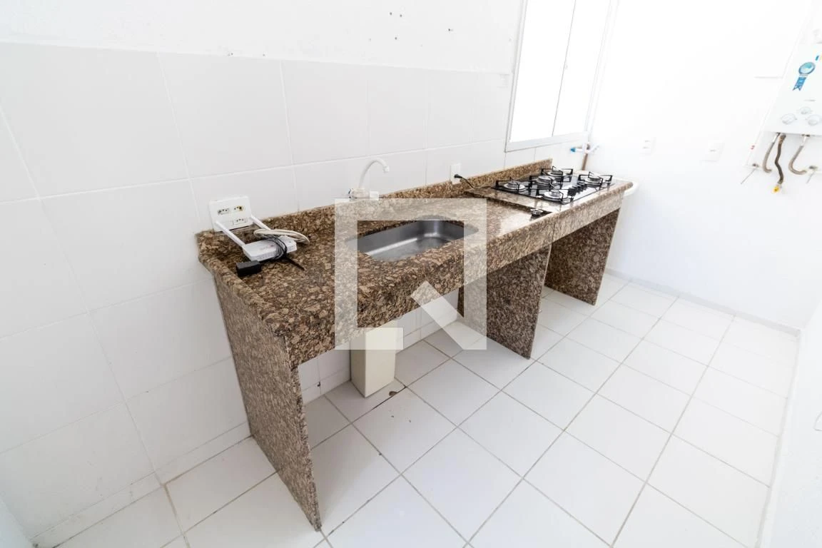 Unfurnished 2-bedroom apartment with 1 bath and parking — photo 7