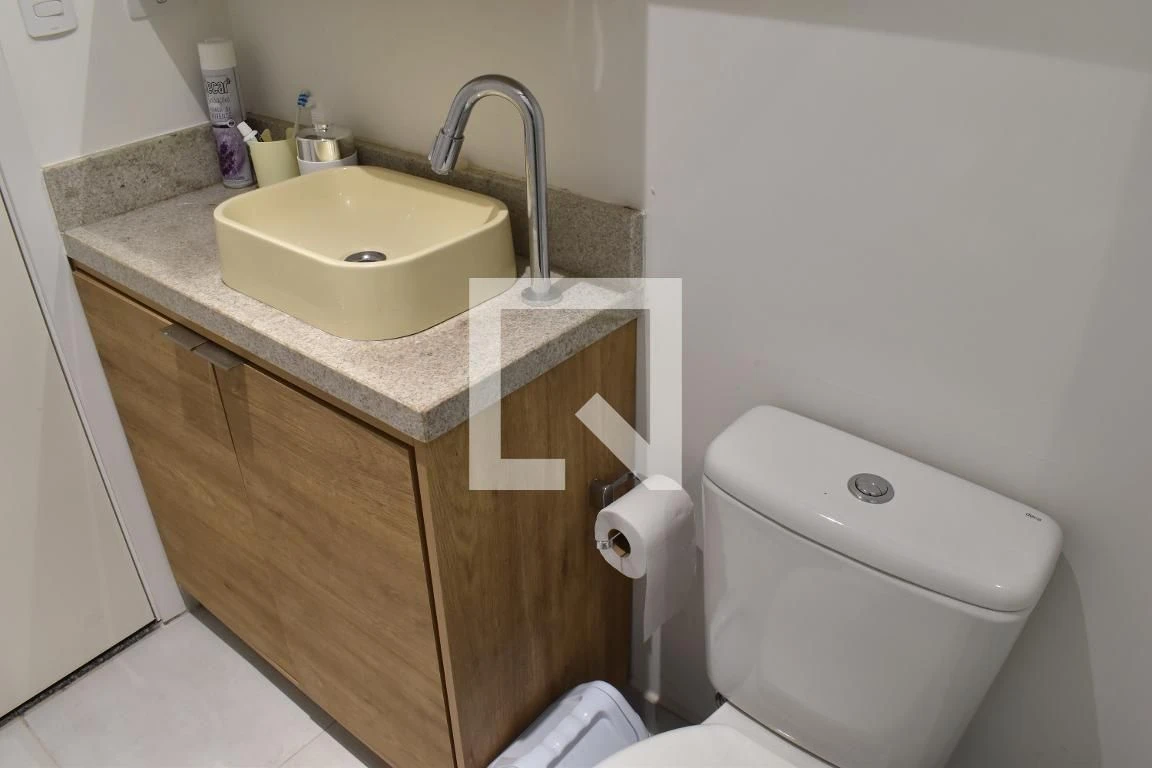 Washing machine in a one-bedroom apartment, 33 m² — photo 27