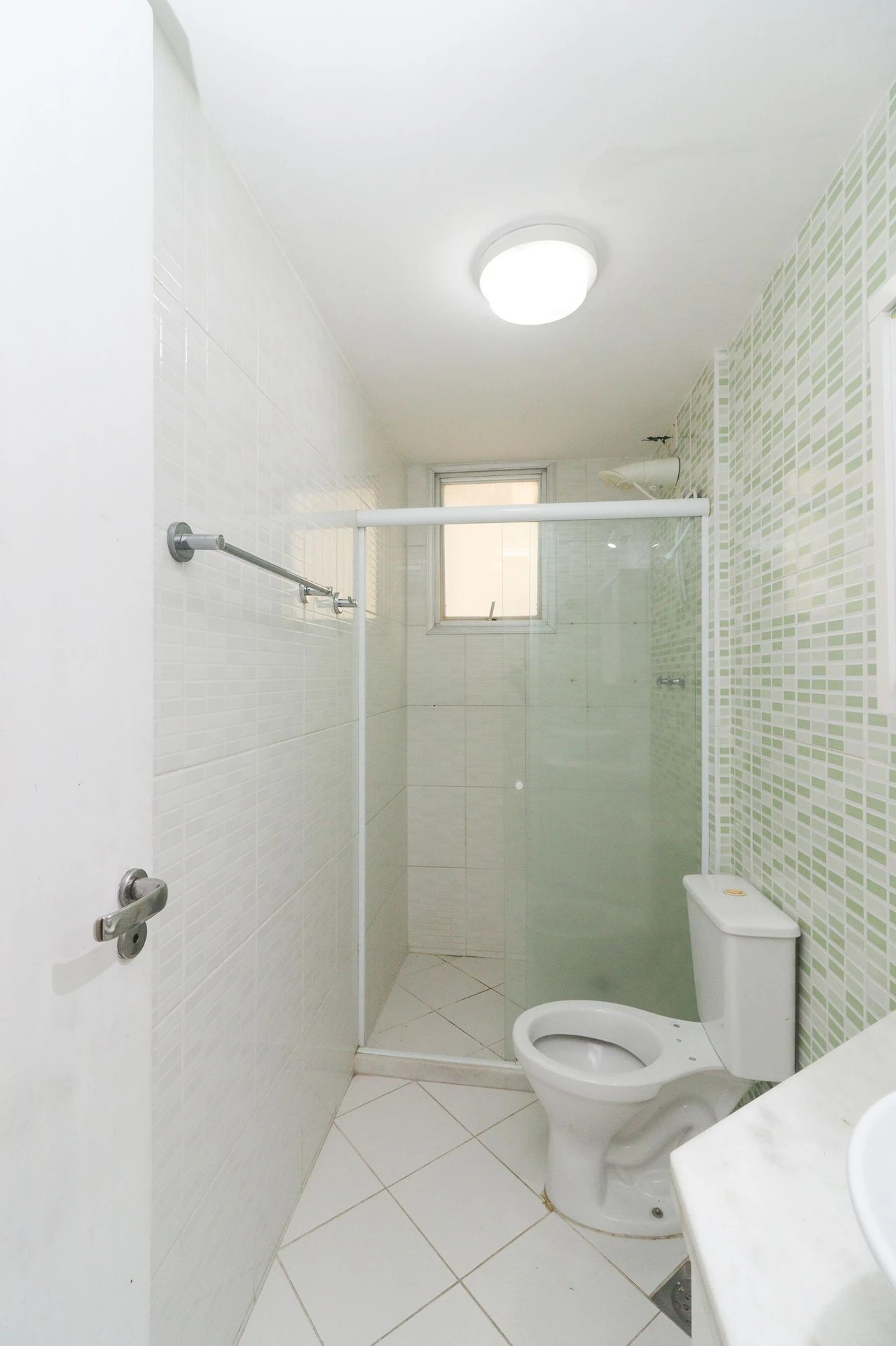 3-bedroom apartment with a mountain view — photo 24