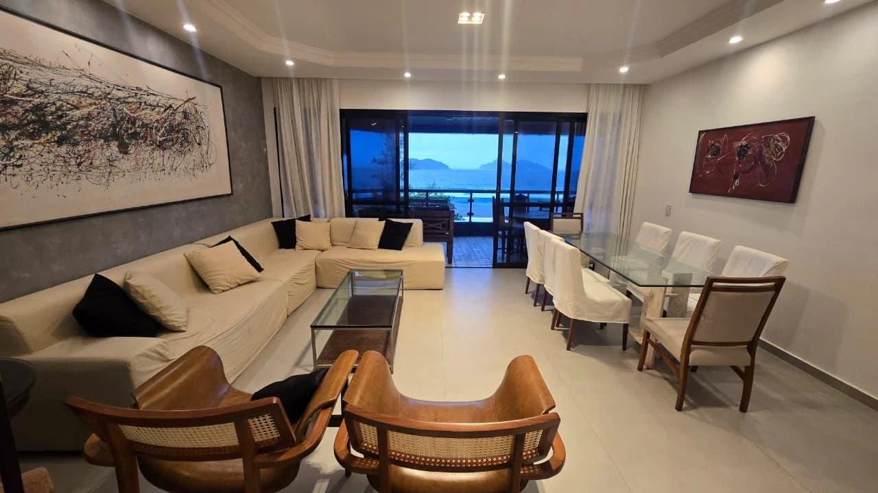 4-bedroom apartment in a building with a sauna — photo 3