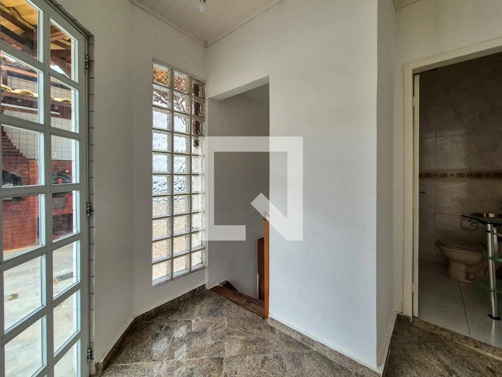 Apartamento, 122 m², com piscina privativa