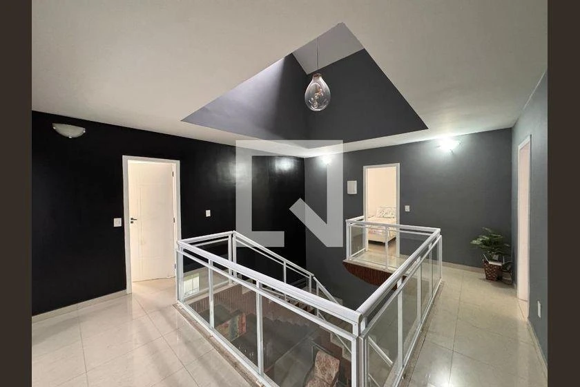 Casa em condomínio com 6 quartos e 6 banheiros — photo 2