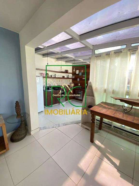 Cobertura com 3 quartos e cozinha com fogão a gás — photo 4