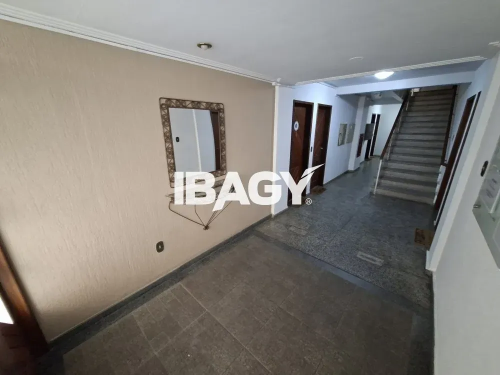 Apartamento com 2 dormitórios e cozinha com fogão a gás — photo 12