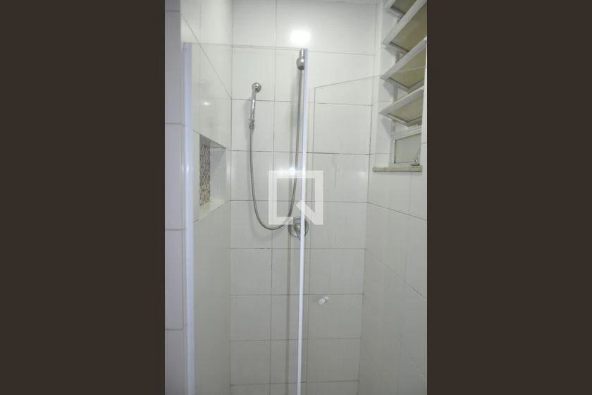 Apartamento com piso de madeira ou laminado, Méier — photo 16