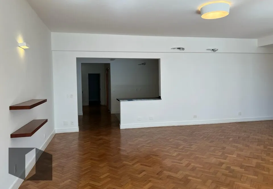 3-bedroom apartment with floor-to-ceiling windows — photo 10
