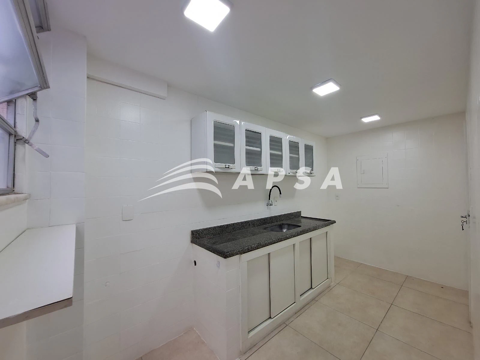 Apartamento triplex de 2 quartos com garagem para 2 carros — photo 13
