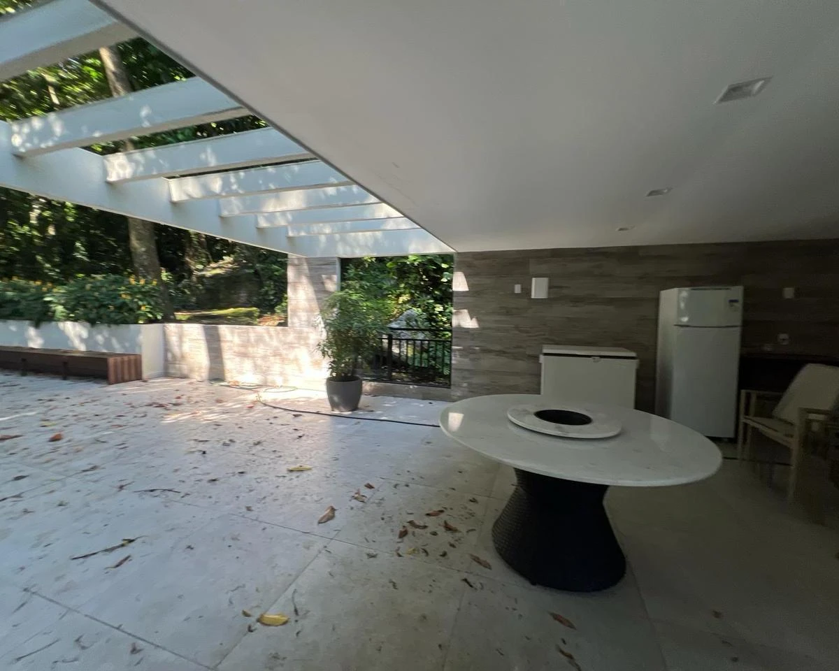 Apartamento de 200 m² com 4 quartos, 4 banheiros e 2 vagas — photo 19