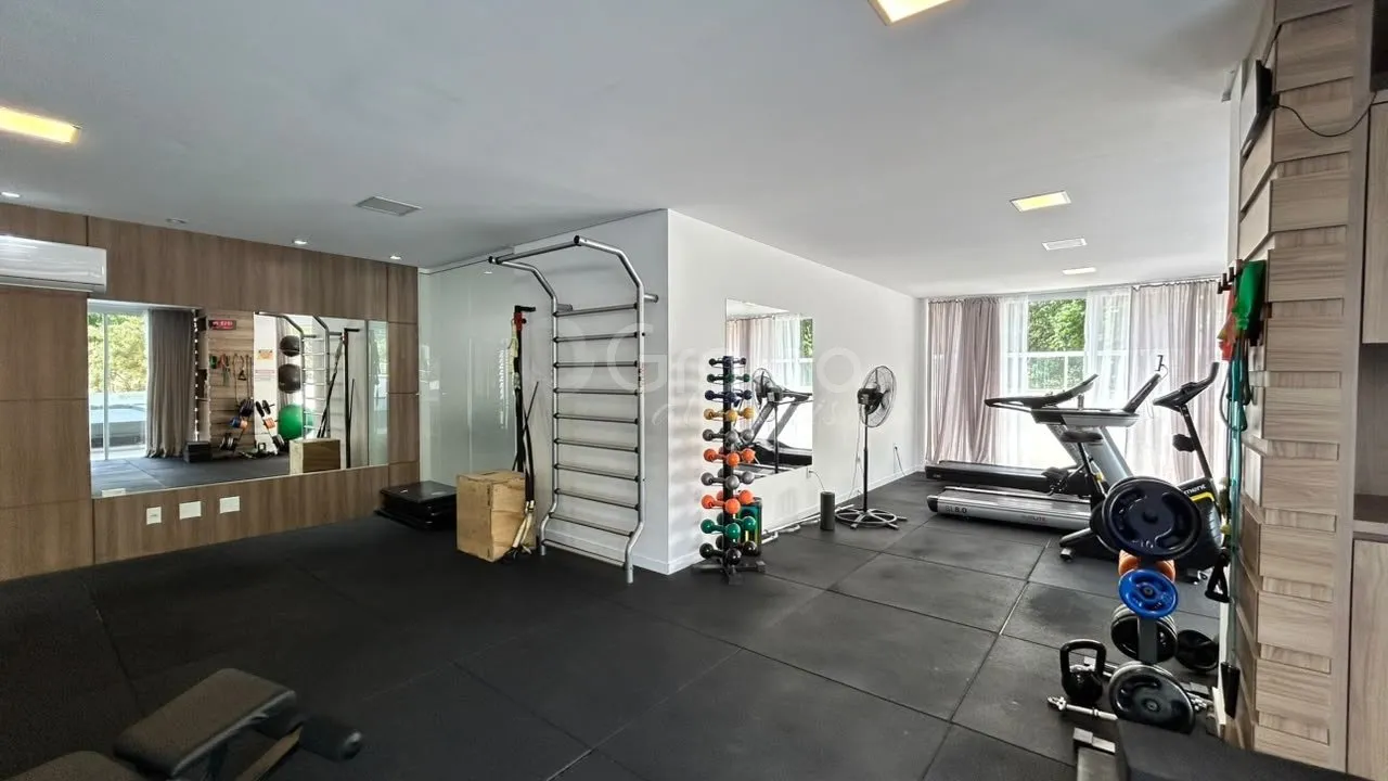 Furnished apartment, 119 m², with floor-to-ceiling windows — photo 23