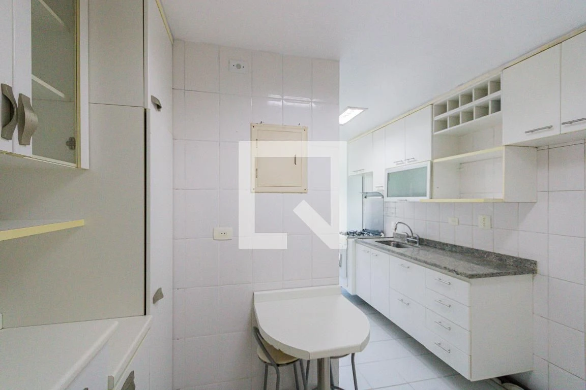 Apartamento com 3 quartos e cozinha fechada a gás — photo 22