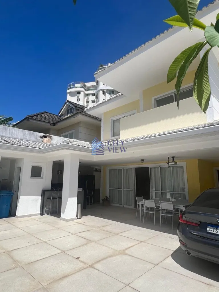 Casa com 3 dormitórios e 4 banheiros de 400 m² — photo 40
