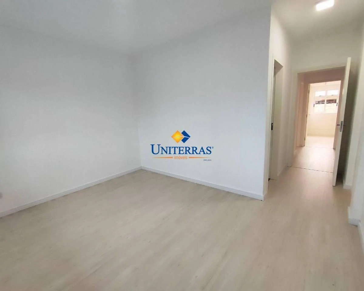 3-bedroom apartment, 1 with its own bathroom, 96 m² — photo 8