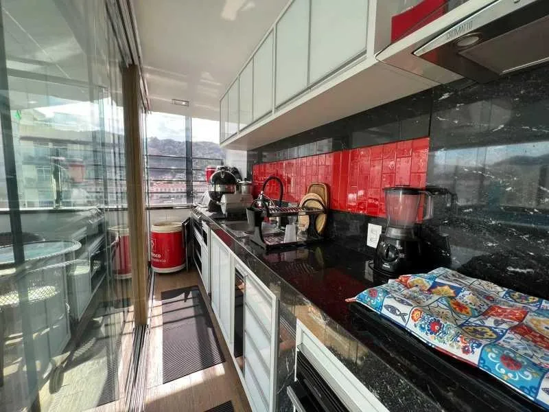 Furnished apartment with 2 bedrooms and a glass balcony — photo 2