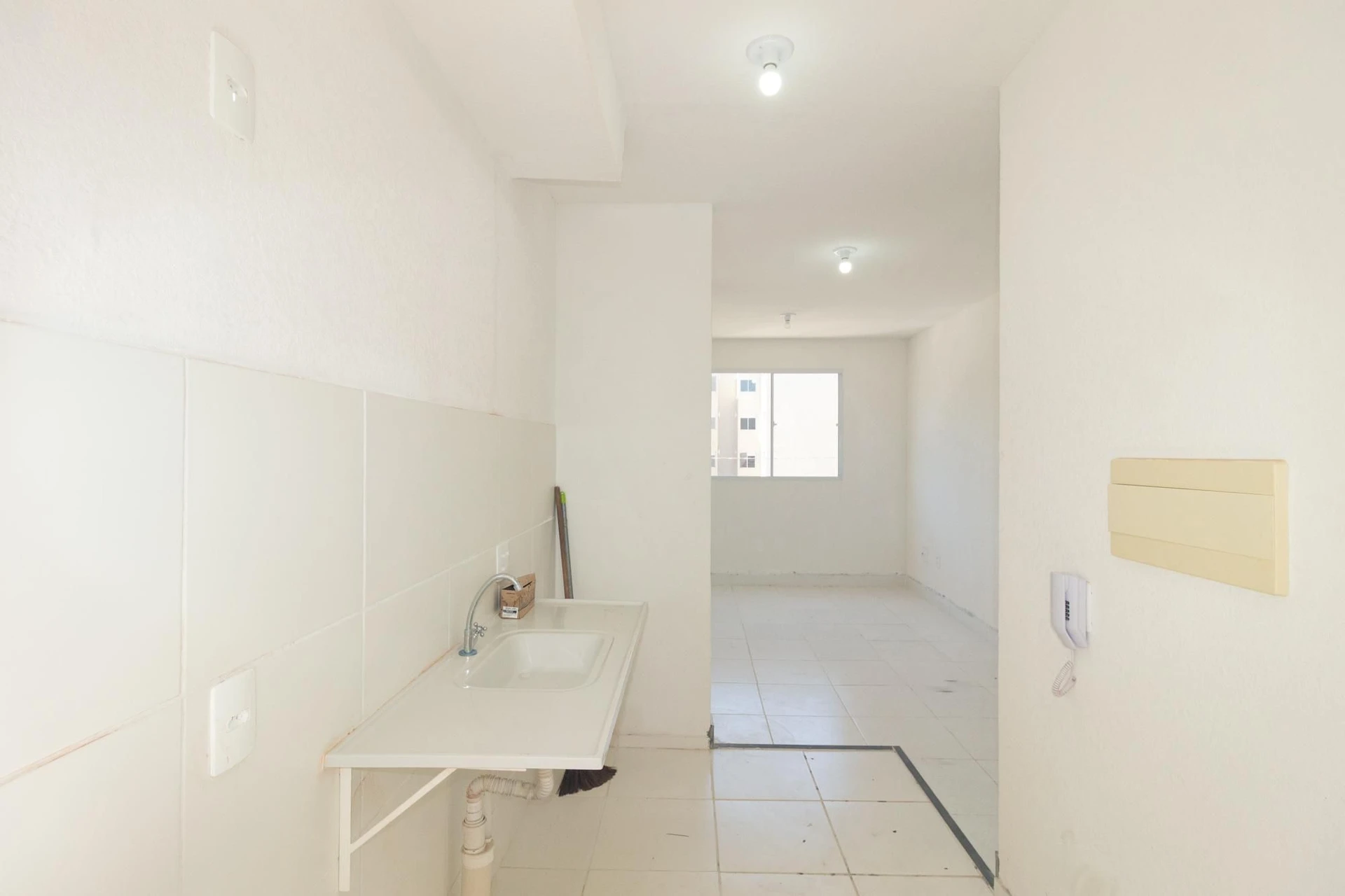 Apartamento para aluguel com 2 quartos e 1 banheiro — photo 40