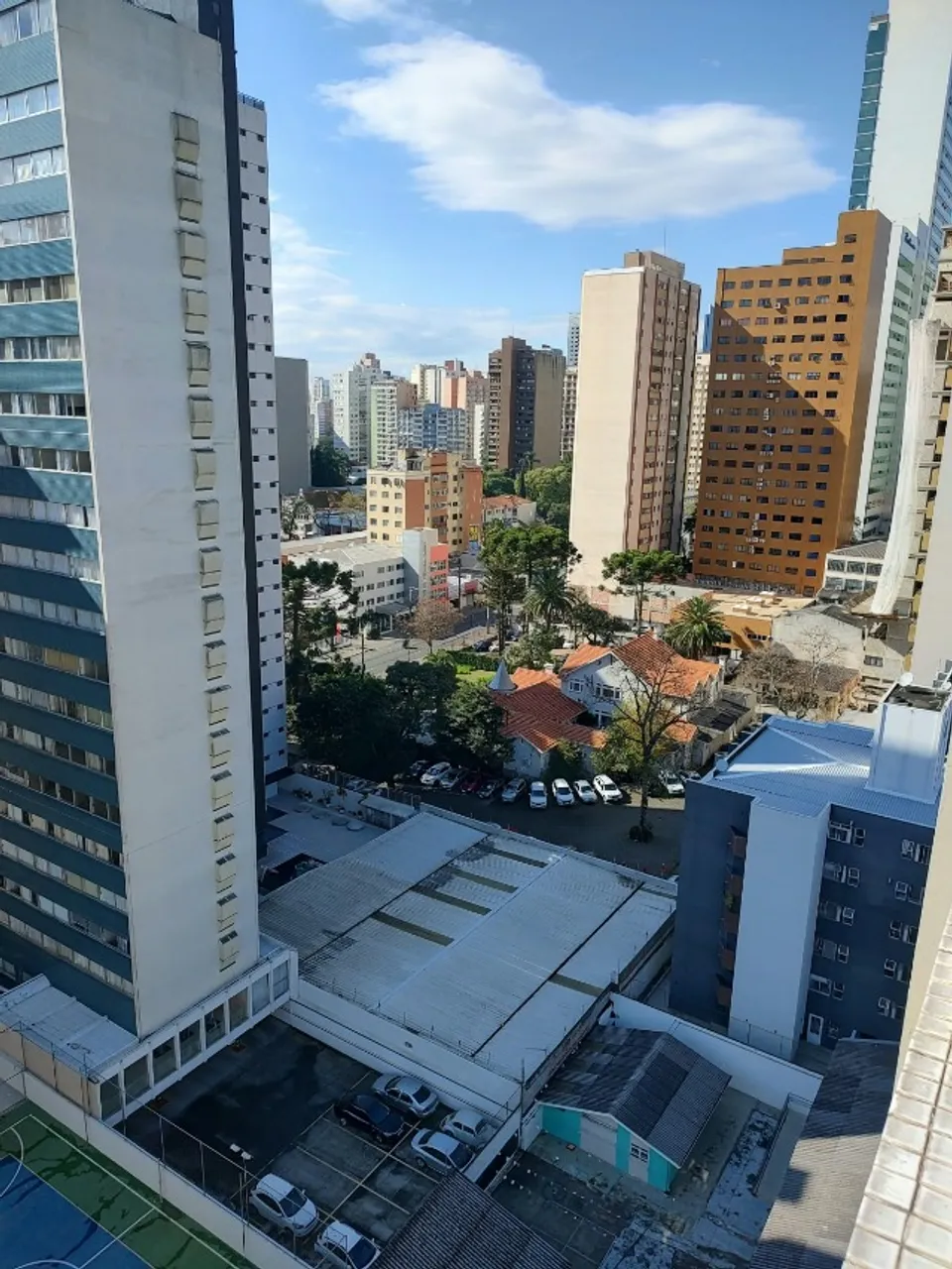Дерев'яна підлога або ламінат та 1 спальня: квартира 35 м² — photo 14
