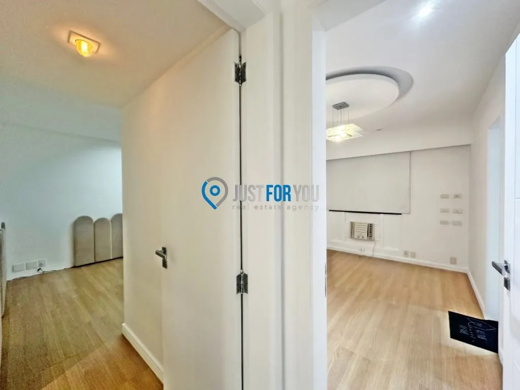 3-bedroom apartment with 5 bathrooms and 370 m² — photo 21