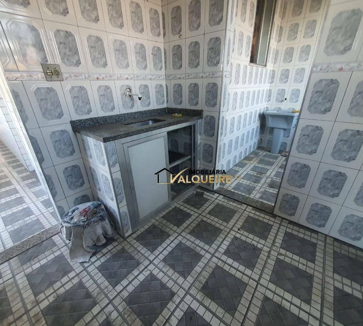 2-bedroom apartment, 60 m², no parking spot — photo 2