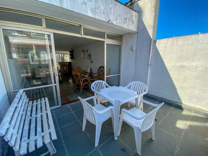 Triplex penthouse with 4 bedrooms and a balcony — photo 26