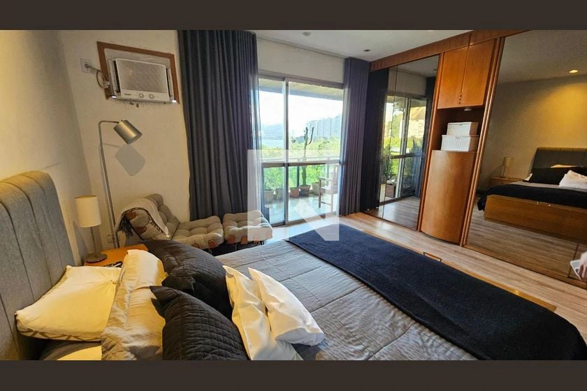 4-bedroom rental apartment with 180 m² of space — photo 11