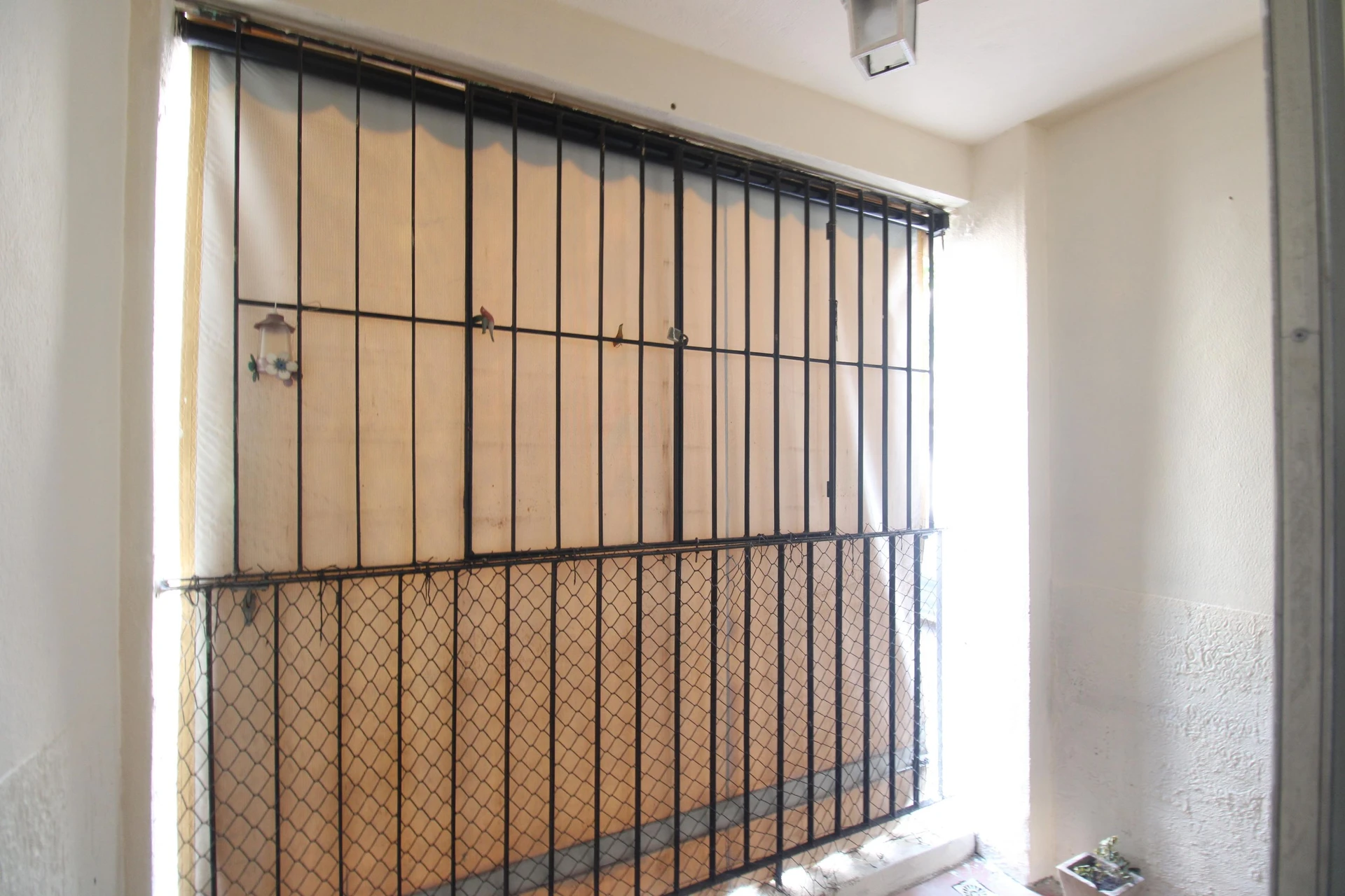 2-bedroom apartment in a building with a pool — photo 25