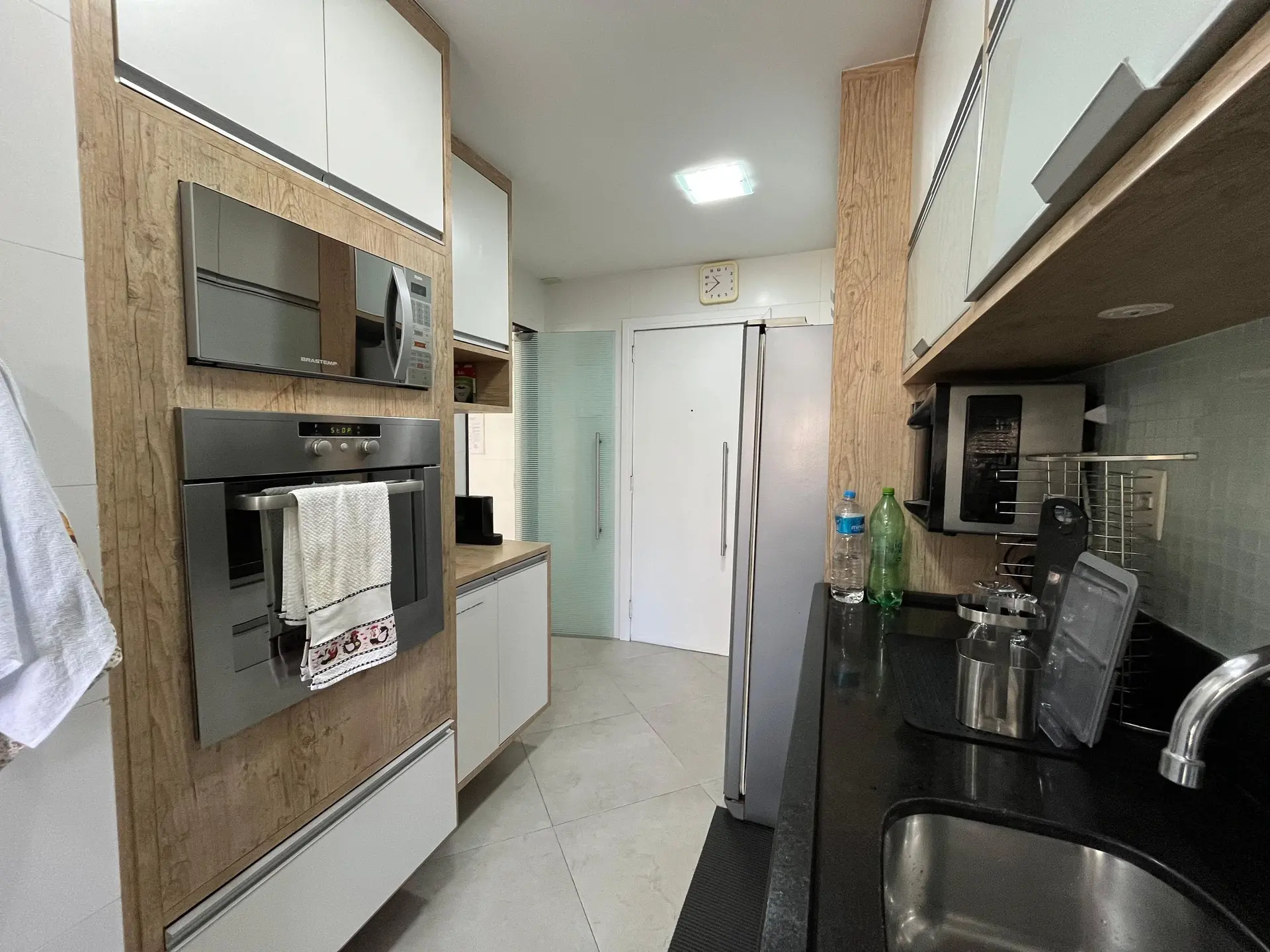 2-bedroom apartment with a glass-enclosed balcony — photo 23