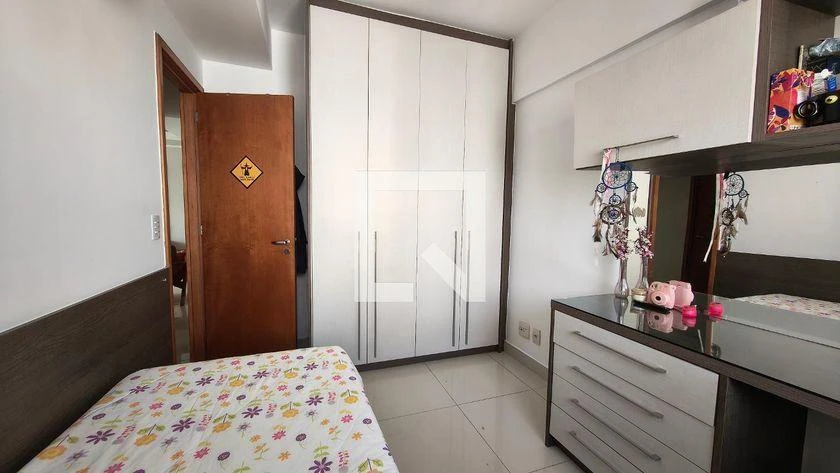 3-bedroom apartment in a building with a gym — photo 12