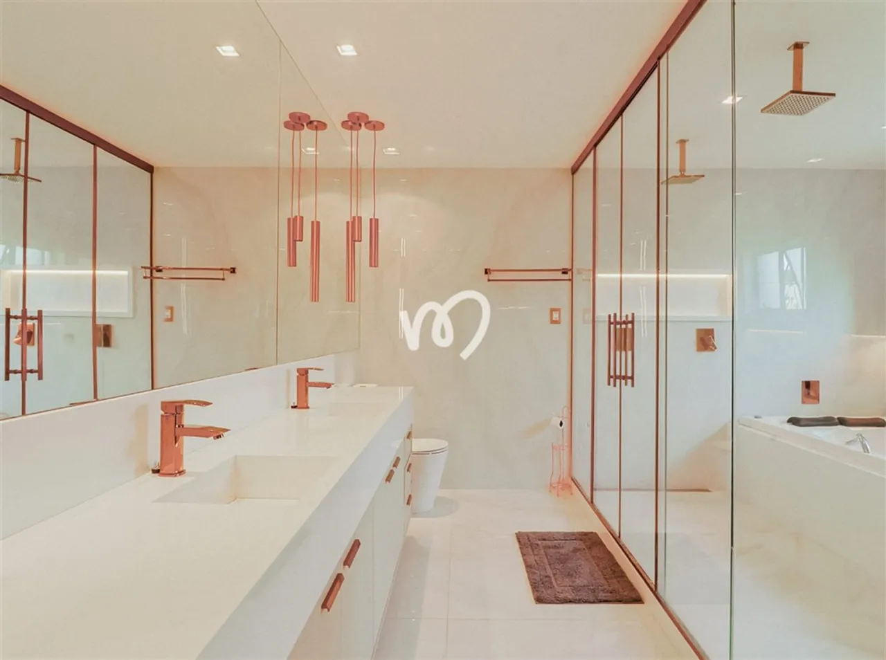 Furnished house with 5 bedrooms and 5 bathrooms — photo 16