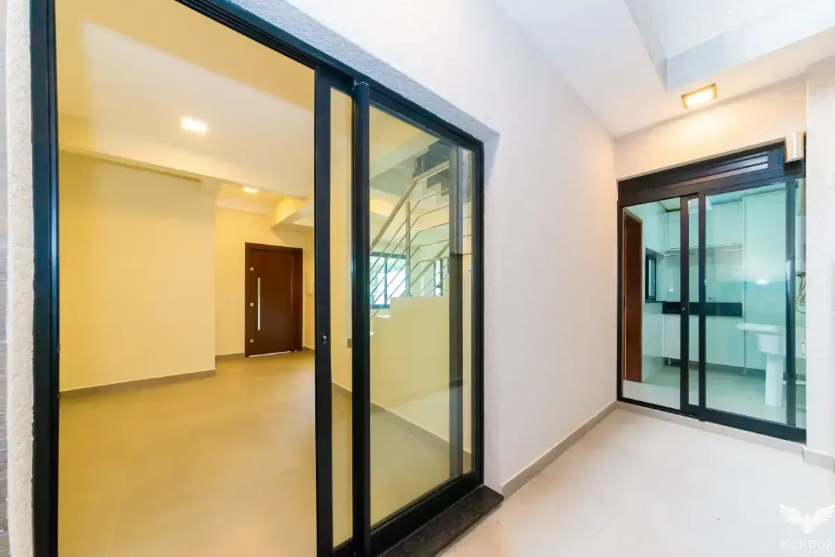 Two-story house with 230 m² and 3 bedrooms, 1 suite — photo 77