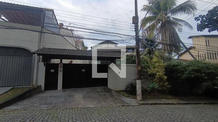Home office in a 3-bedroom house, 760 m² — photo 46
