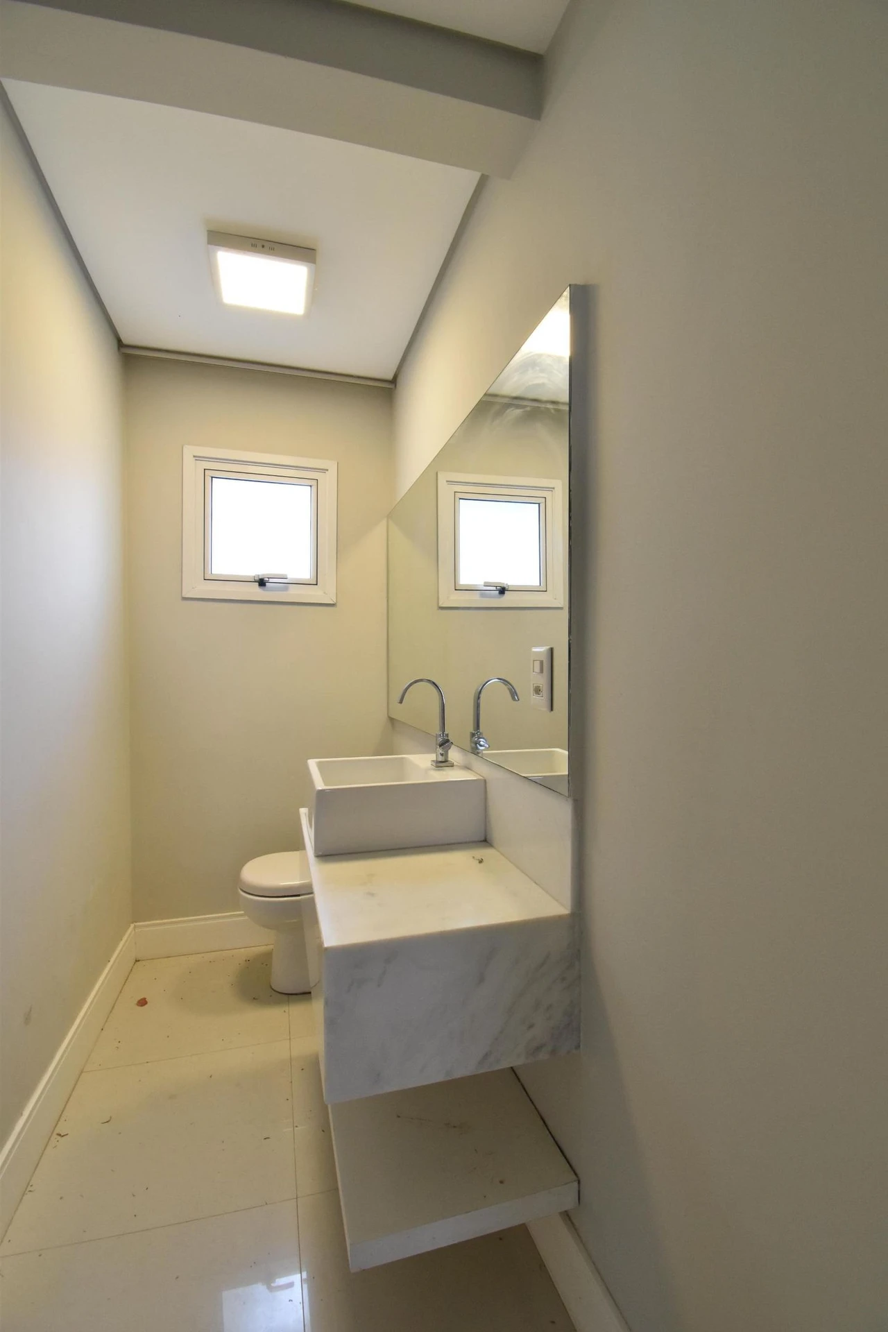 House, 411 m², with a bathtub — photo 54