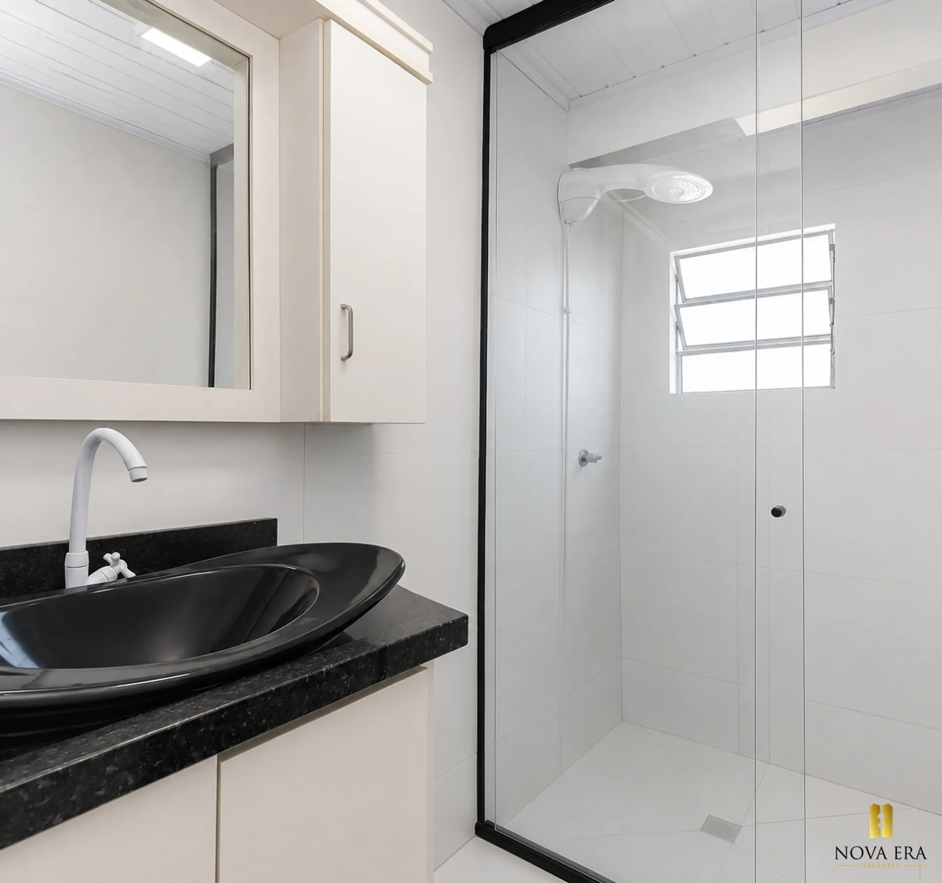Furnished 1-bedroom apartment with 90 m² and parking — photo 9