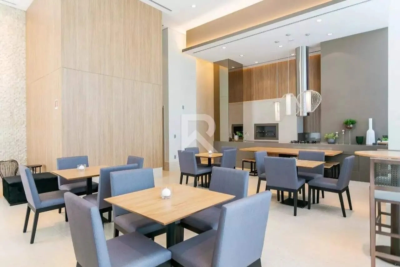 Furnished apartment with 4 en-suite bedrooms and 255 m² — photo 40