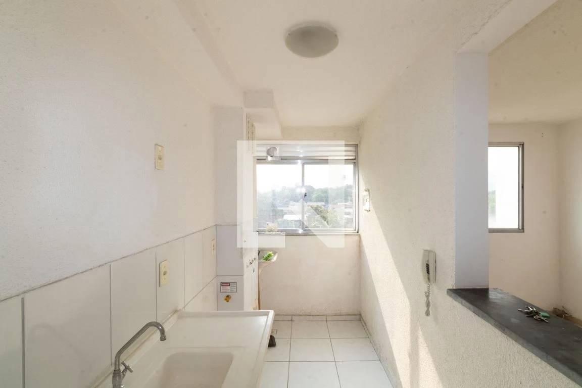 2-bedroom apartment with an open-plan kitchen — photo 41