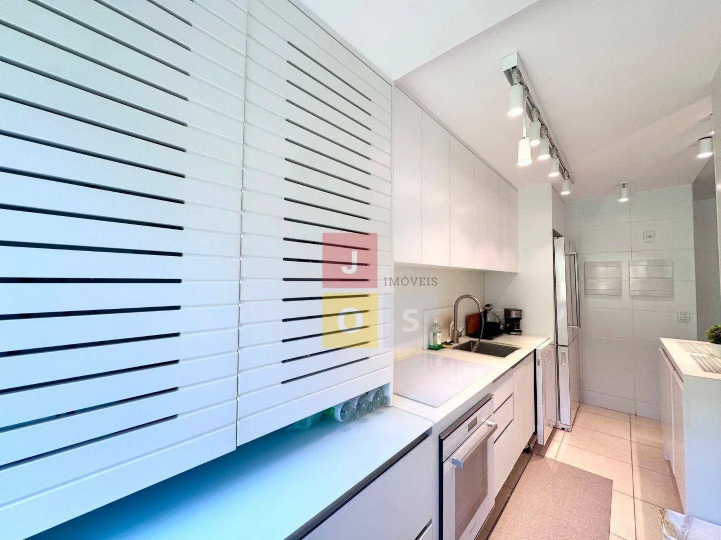 160 m² penthouse with 3 bedrooms and 2 en-suites — photo 95
