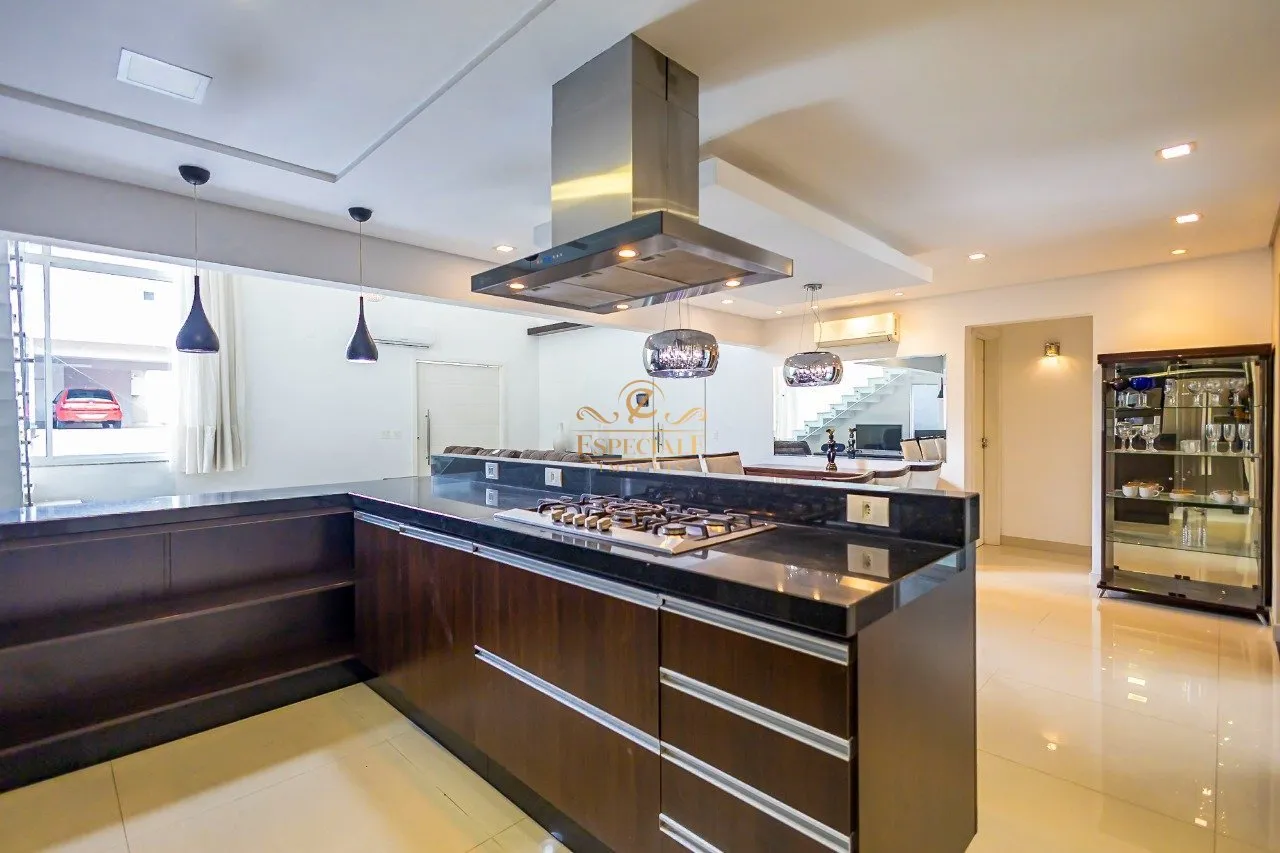 Condo house with 4 bedrooms and a private garden — photo 33