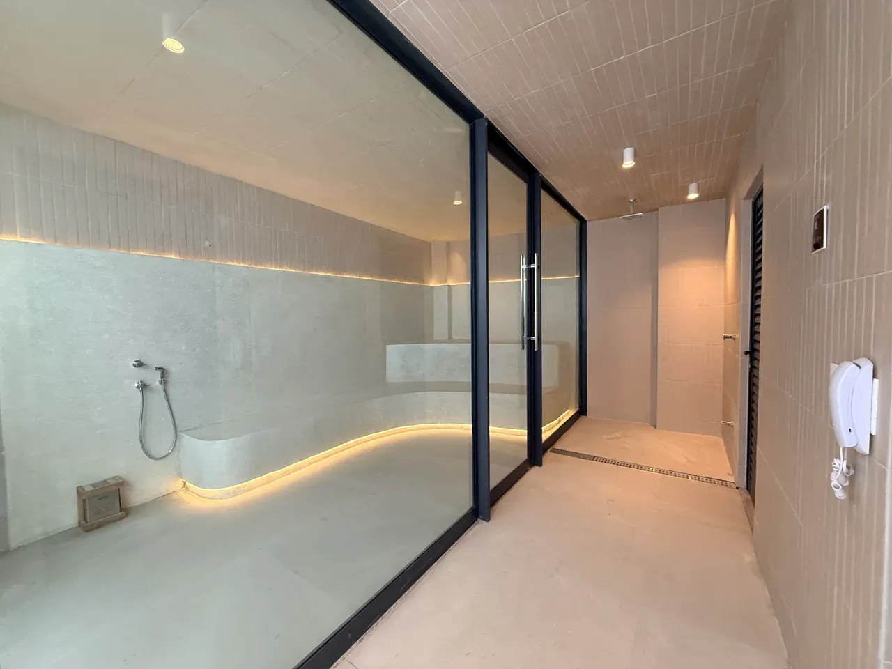 3-bedroom apartment with suite and 101 m² on the 6th floor — photo 34